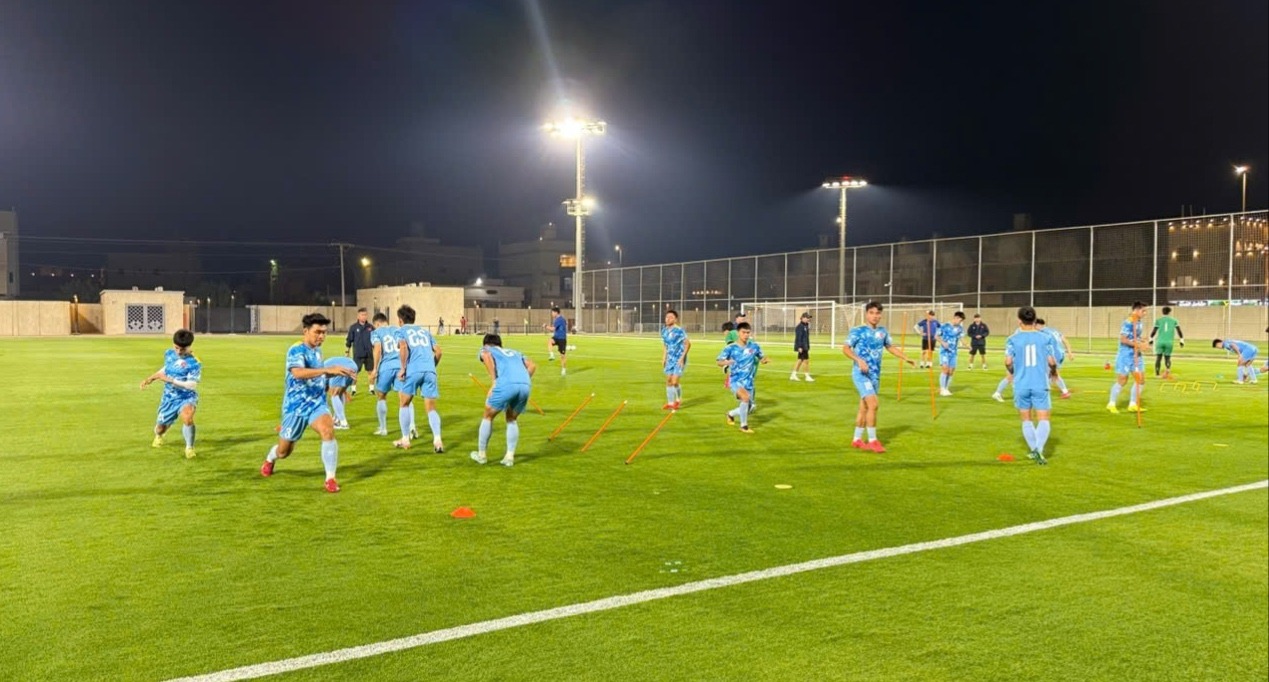 U23 đã có buổi tập đầu tiên tại Ả Rập Xê Út trước khi bước vào thi đấu vòng bảng VCK U23 châu Á 2026. Ảnh: VFF